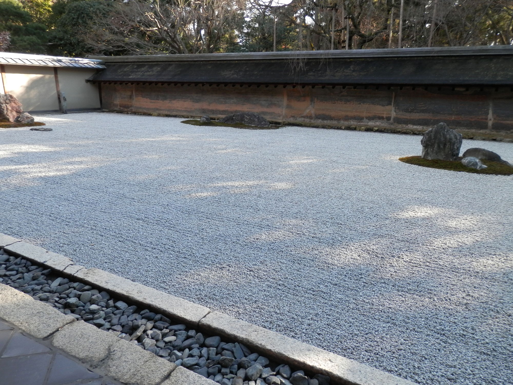 京都龍安寺の枯山水